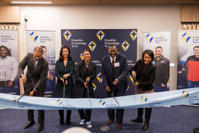 Ribbon-Cutting-for-Web